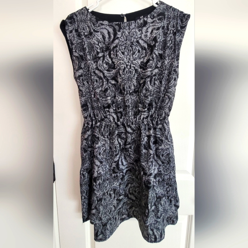 H&M Black and Gray Patterned Dress